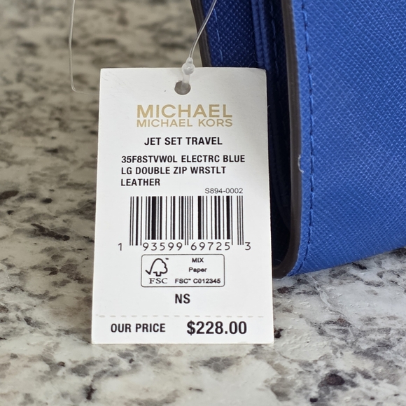 Michael Kors Jet Set Blue Double Zip Wristlet - Picture 5 of 6